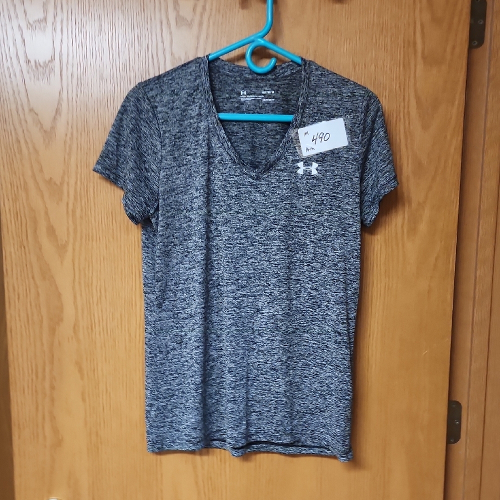 Under Armour Women's Black Heather V-Neck Tee M number 490